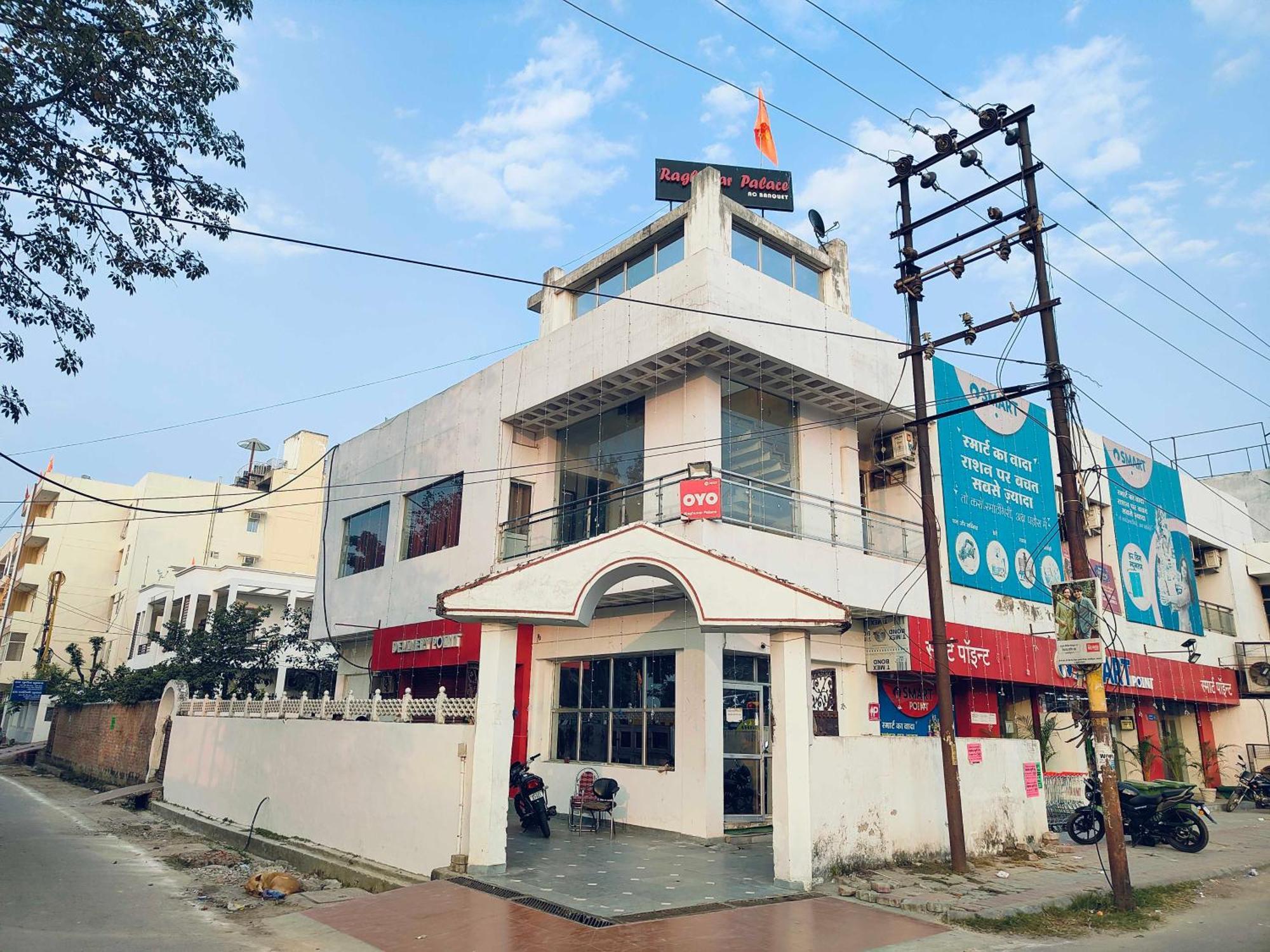 Oyo Flagship Raghuvar Palace Hotel Lucknow Exterior foto